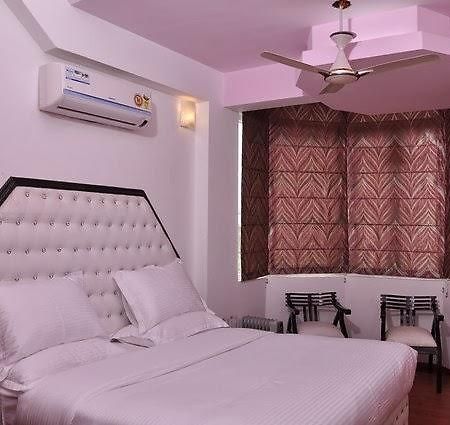 Hotel The Royal Court Nainital Exterior foto