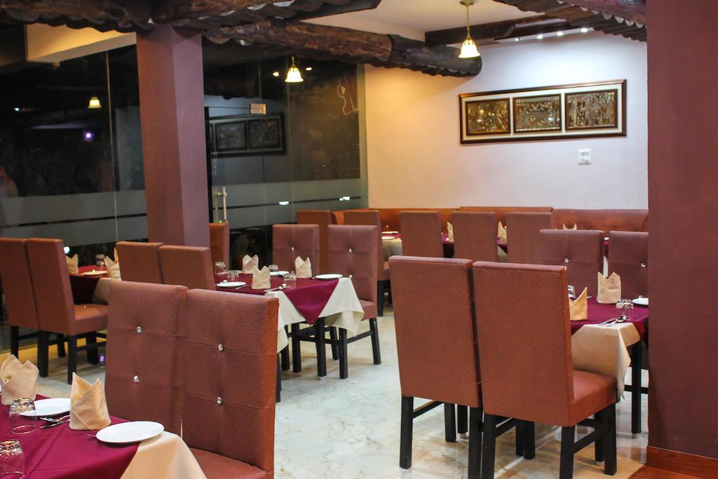 Hotel The Royal Court Nainital Exterior foto