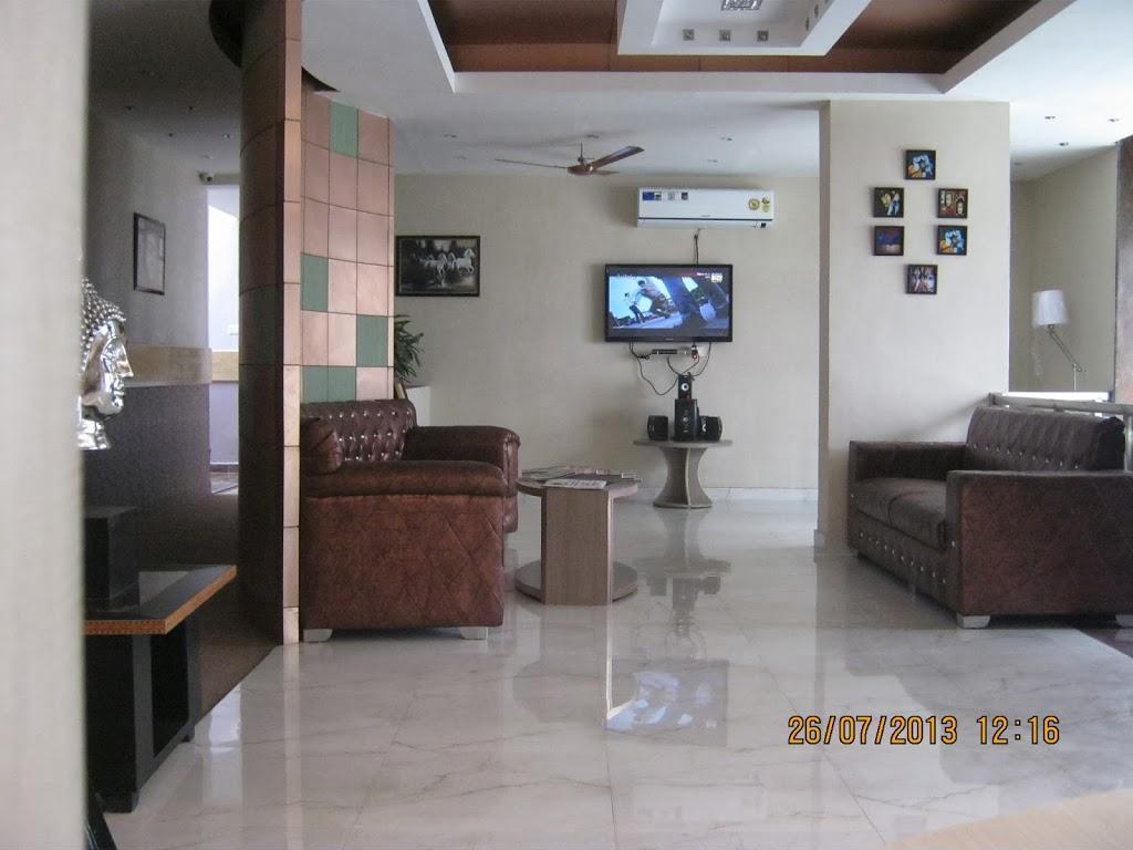 Hotel The Royal Court Nainital Exterior foto